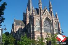 De kathedraal van Dadizele. Zou “onze lieve Vrouwke” haar aandeel hebben bij de successen op het kweekhok van Eddy Sampers? De kathedraal van Dadizele. Zou “onze lieve Vrouwke” haar aandeel hebben bij de successen op het kweekhok van Eddy Sampers?